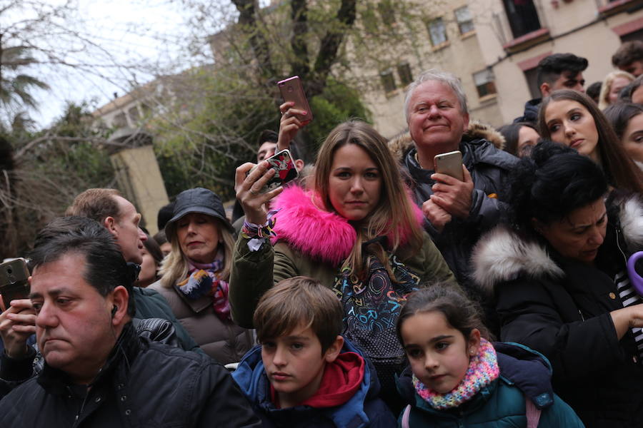 La hermandad de la Santa Cena ha retrasado este Domingo de Ramos su salida para finalmente procesionar desde las 19.00 horas 