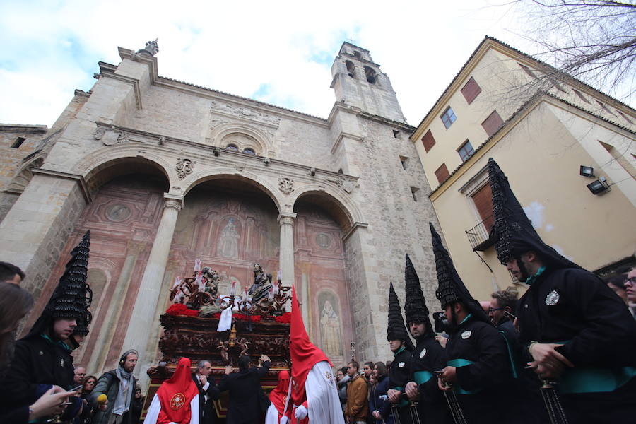 La hermandad de la Santa Cena ha retrasado este Domingo de Ramos su salida para finalmente procesionar desde las 19.00 horas 