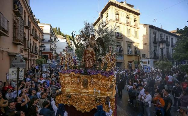 Lunes Santo sin mirar al cielo