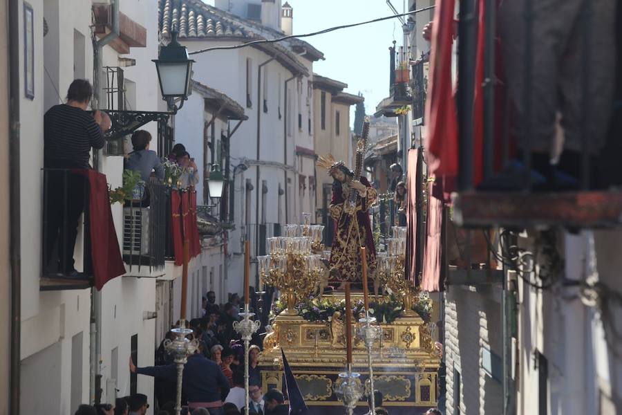 La Real Hermandad del Santo Via-Crucis, cofradía de Nazarenos de Nuestro Padre Jesús de la Amargura, María Santísima de las Lágrimas y Nuestra Señora de los reyes.