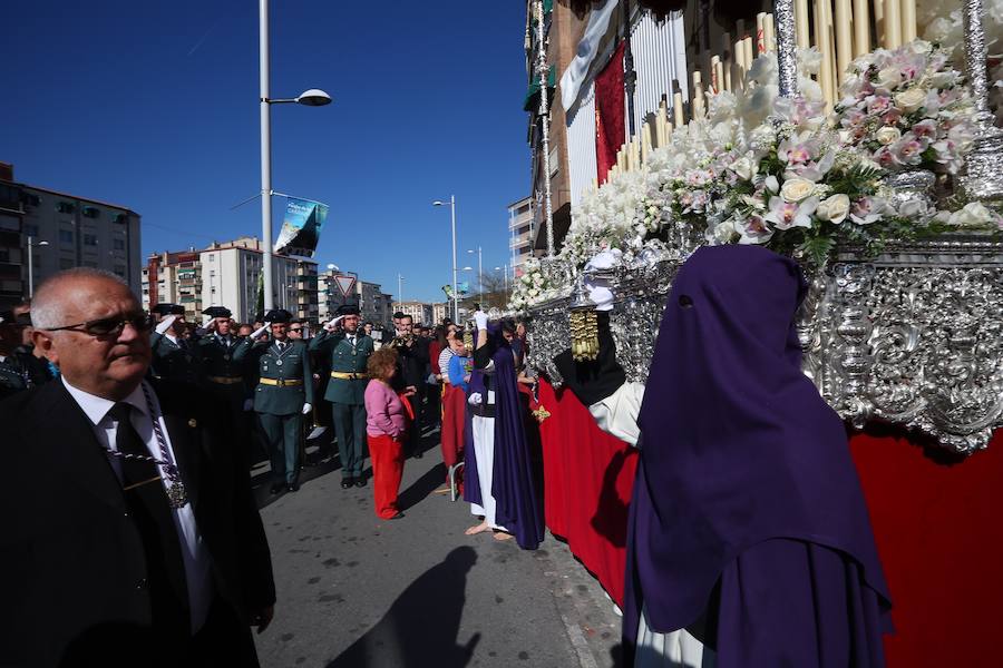 El Cristo de la Lanzada y María Santísima de la Caridad abren el Martes Santo desde la parroquia de Nuestra Señora de los Dolores