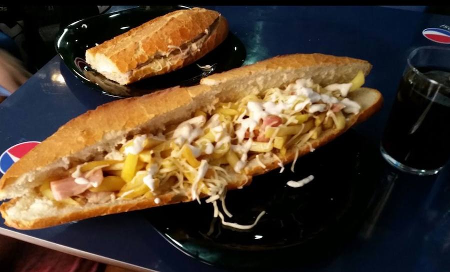 Los hay para todos los gustos; más o menos grandes, simples, con salsa o sin ella, sanos, calóricos, vegetarianos...