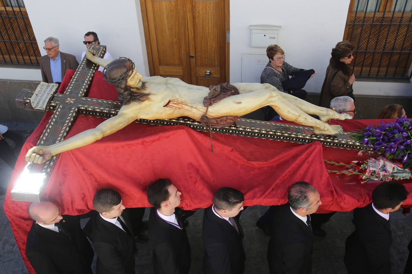 Traslado de la imagen del Cristo de la Misericordia desde el Albaicín al templo de San Pedro