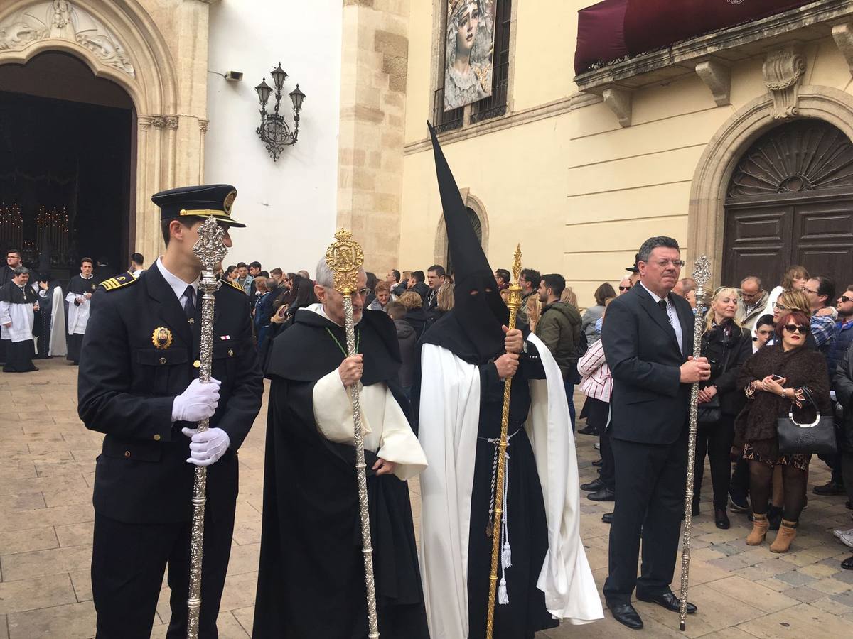 La hermandad ha dejado Santo Domingo con dos de las imágenes más bellas de la Semana Santa almeriense