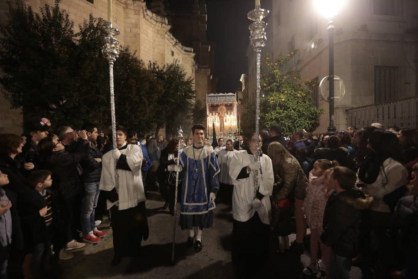 La hermandad de penitencia de Nuestro Padre Jesús del Amor y la Entrega y María Santísima de la Concepción procesiona este Jueves Santo