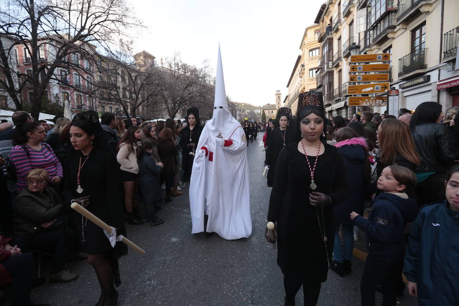 La hermandad de Nuestro Padre Jesús del Perdón y María Santísima de la Aurora Coronada procesiona este Jueves Santo