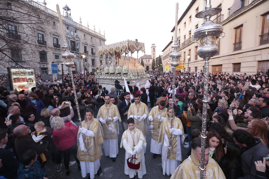 La hermandad de Nuestro Padre Jesús del Perdón y María Santísima de la Aurora Coronada procesiona este Jueves Santo