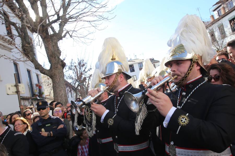 La hermandad de Nuestro Padre Jesús del Perdón y María Santísima de la Aurora Coronada procesiona este Jueves Santo