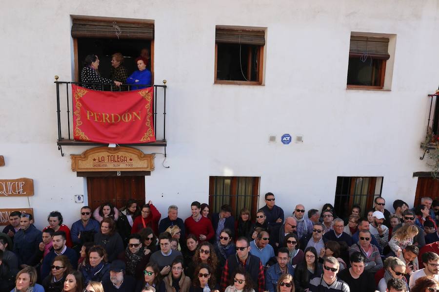 La hermandad de Nuestro Padre Jesús del Perdón y María Santísima de la Aurora Coronada procesiona este Jueves Santo