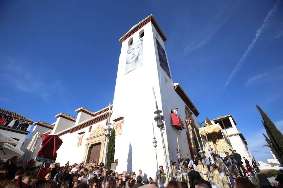 La hermandad de Nuestro Padre Jesús del Perdón y María Santísima de la Aurora Coronada procesiona este Jueves Santo