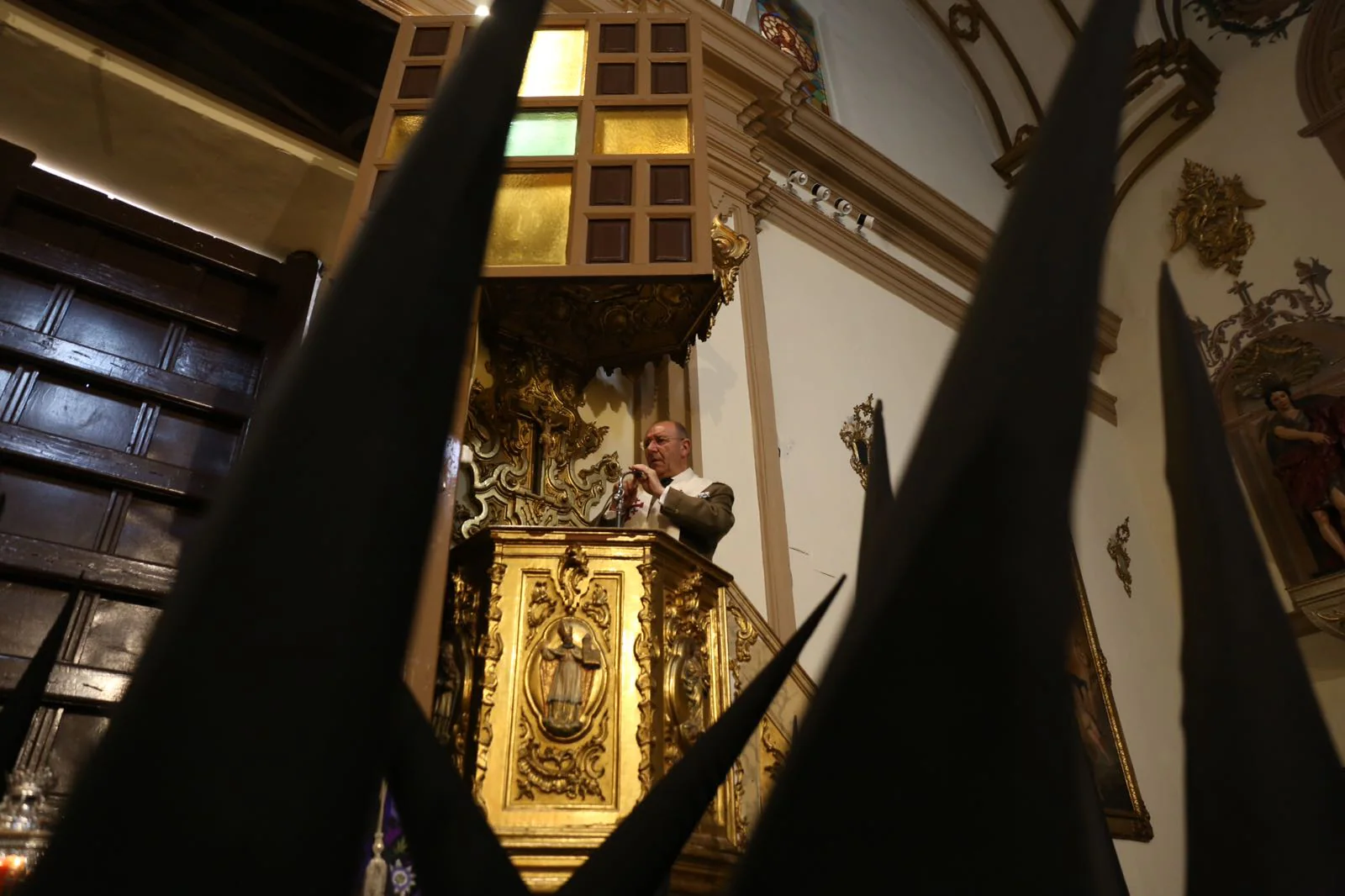 La hermandad de penitencia de Nuestro Padre Jesús del Amor y la Entrega y María Santísima de la Concepción procesiona este Jueves Santo