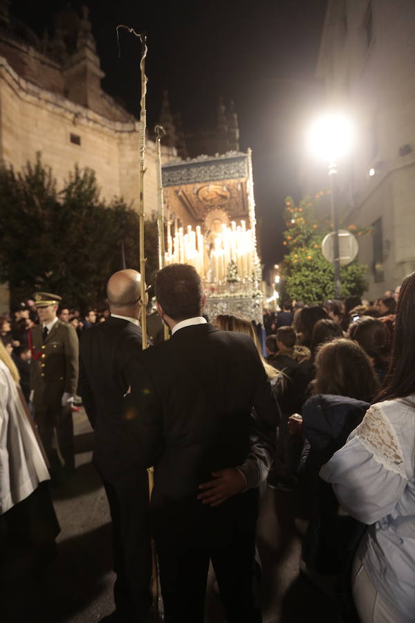 La hermandad de penitencia de Nuestro Padre Jesús del Amor y la Entrega y María Santísima de la Concepción procesiona este Jueves Santo