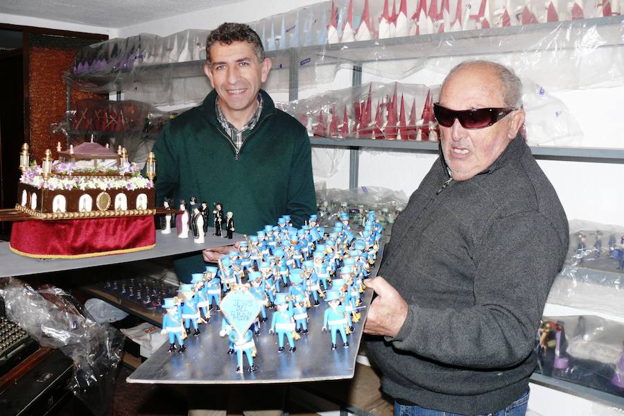 Desde hornazos, a reproducciones en miniatura de la Semana Santa, la provincia esconde tradiciones poco conocida para estos días.