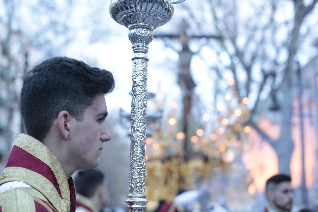 La cofradía del templo de San José de Calasanz estrena nuevo llamador para el paso de Cristo, realizado por Alberto Quiros, así como otro nuevo llamador para el paso de palio, una nueva parihuela en madera para el paso de Cristo y corona de espinas para el Señor, realizada por Antonio Hernández.