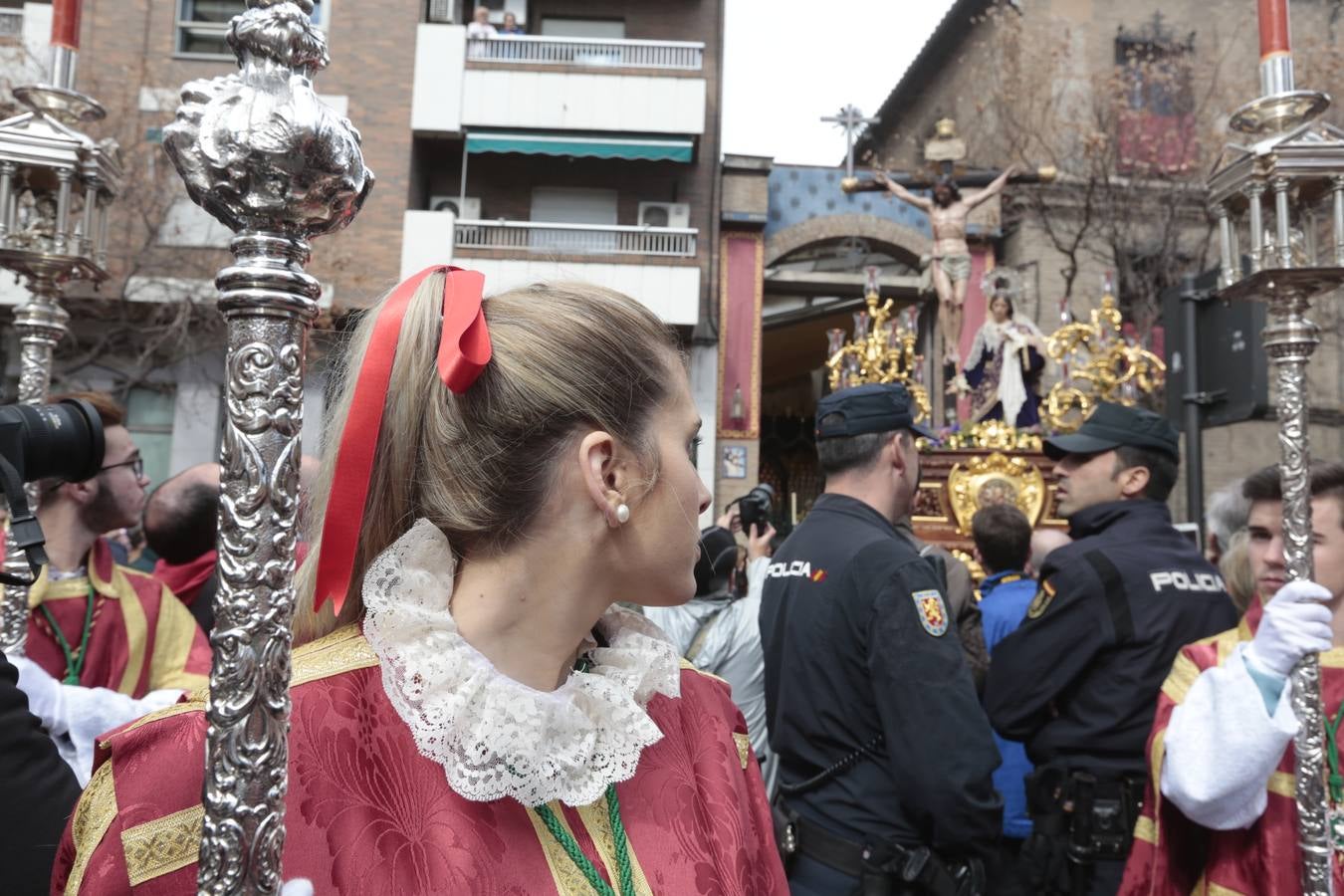 Este Viernes Santo ha vuelto la Legión a Granada. El Cristo de la Buena Muerte ha salido a las calles escoltado por una Escuadra de Gastadores de La Legión. En concreto, las unidades que se han desplazado hasta Granada pertenecen a la Brigada Rey Alfonso XIII II de la Legión con sede en Viator (Almería)