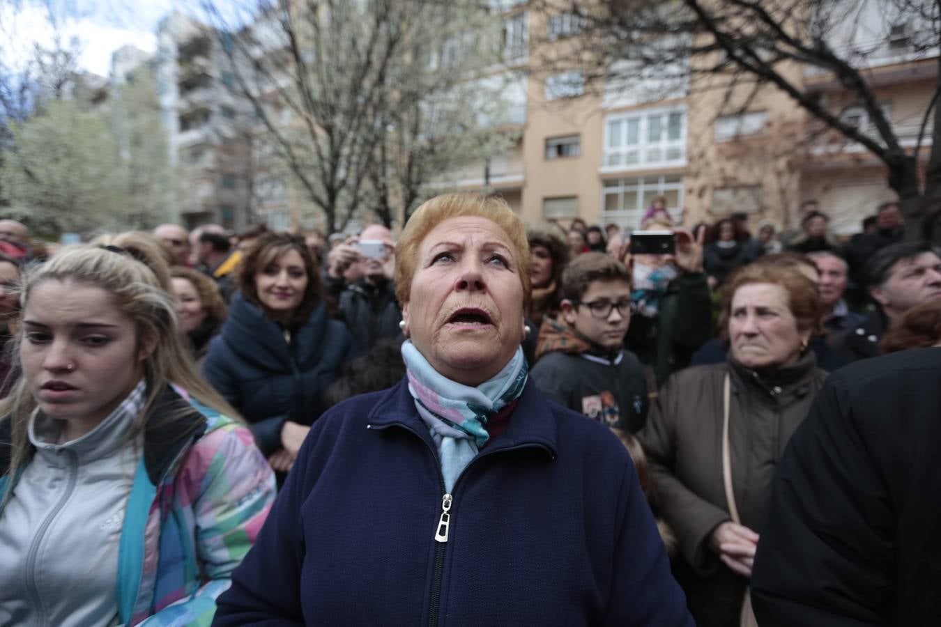 Este Viernes Santo ha vuelto la Legión a Granada. El Cristo de la Buena Muerte ha salido a las calles escoltado por una Escuadra de Gastadores de La Legión. En concreto, las unidades que se han desplazado hasta Granada pertenecen a la Brigada Rey Alfonso XIII II de la Legión con sede en Viator (Almería)