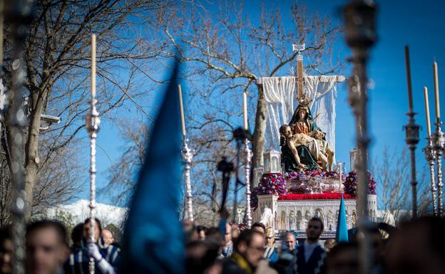 Todas las fotografías del Sábado Santo en Granada