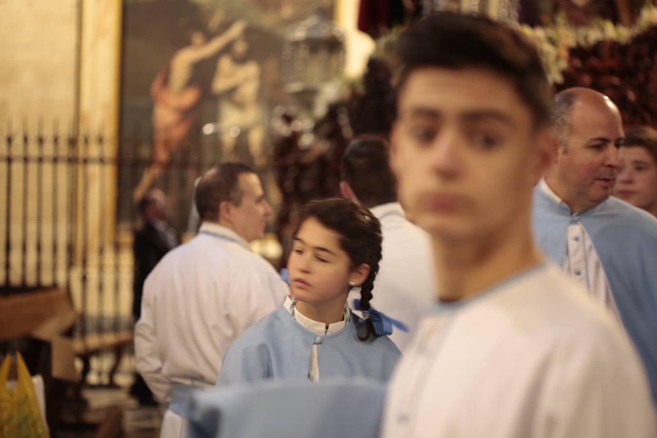 La cofradía del Resucitado de Regina Mundi pone hoy en la calle el gran estreno de esta Semana Santa. Se trata de las nuevas imágenes secundarias del paso: la Magdalena, San Juan y San Pedro. Las mismas ha sido realizadas por Israel Cornejo y vestidas por Benjamín Rodríguez. Hoy, por vez primera, salen a la calle.