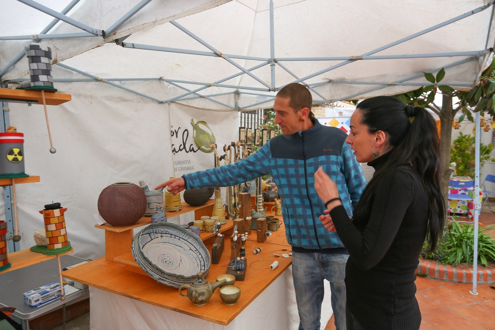 La celebración de los Días Europeos de la Artesanía en el Centro Albayzín dibuja un panorama positivo ante el futuro del sector.