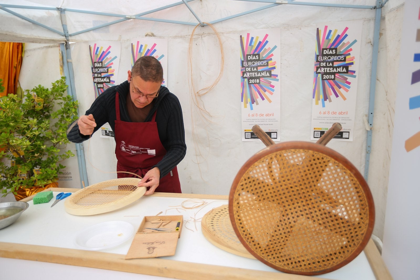 La celebración de los Días Europeos de la Artesanía en el Centro Albayzín dibuja un panorama positivo ante el futuro del sector.