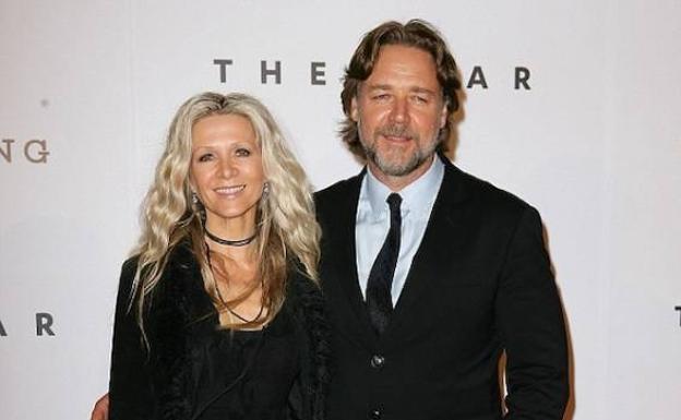 La extraña y exitosa subasta de Russell Crowe para pagarse el divorcio