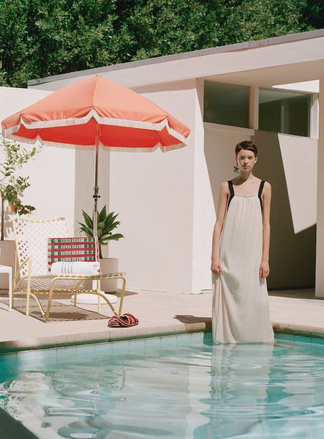 Vestidos, camisetas, camisas y complementos conforman la línea 'California Rush' con la que la firma de Inditex pretende marcar la vigente temporada