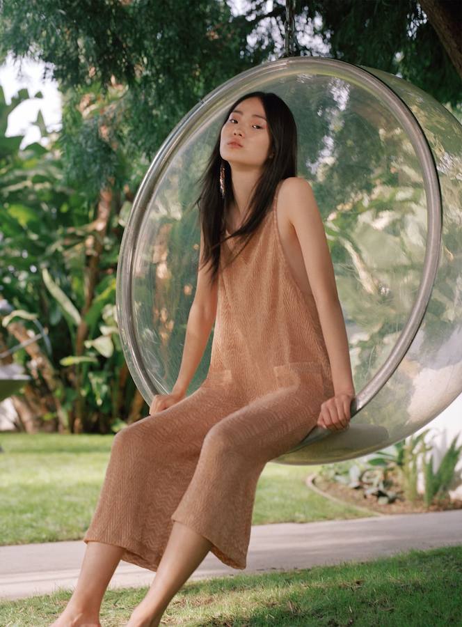 Vestidos, camisetas, camisas y complementos conforman la línea 'California Rush' con la que la firma de Inditex pretende marcar la vigente temporada