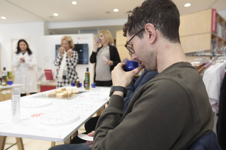 Desde primera hora de este sábado se puede disfrutar de actividades en el 'corazón' de la ciudad y los barrios