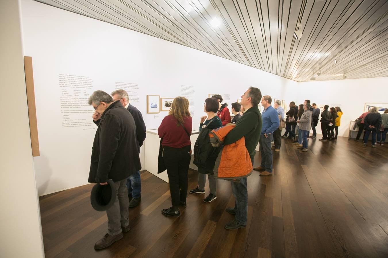 Los granadinos llenan museos y plazas en una jornada en la que el tiempo invita a disfrutar de la cultura