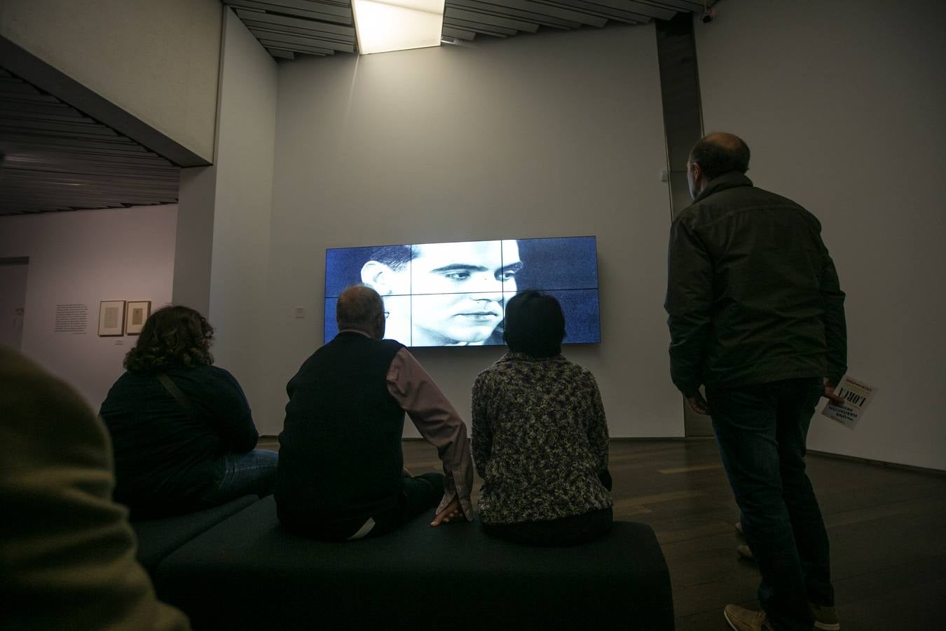 Los granadinos llenan museos y plazas en una jornada en la que el tiempo invita a disfrutar de la cultura
