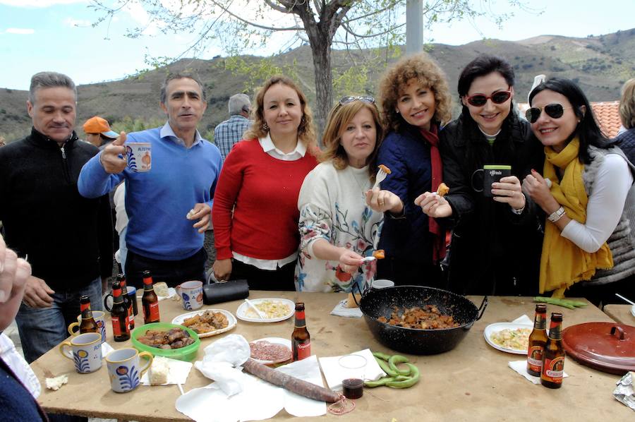 Este evento pretende dar a conocer la riqueza de este recóndito y pintoresco pueblo alpujarreño situado en la Sierra de la Contraviesa