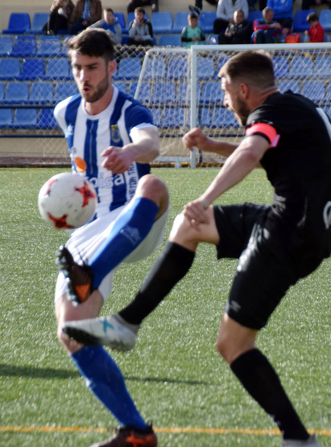 El Linares se marchó de vacío del Miguel Moranto, al caer con justicia por 2-1, cuando ya se firmaba el reparto de puntos