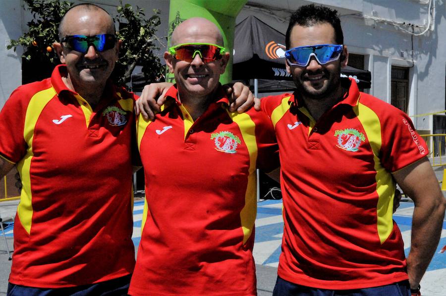 Más de un centenar y medio de deportistas de Granada y otros lugares han recorrido con sus bicicletas de montaña 40 kilómetros por zonas con un desnivel superior a los 1.000 metros