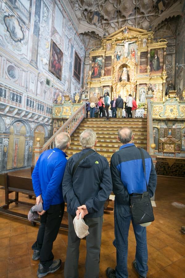 Cientos de granadinos participan en la multitud de actos gratuitos con motivo del Día de los Monumentos
