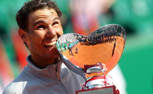 Nadal celebra su undécimo título en Montecarlo.