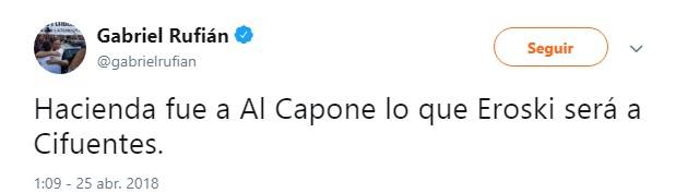 Las redes no han tardado en tirar de humor para contar lo sucedido con Cifuentes