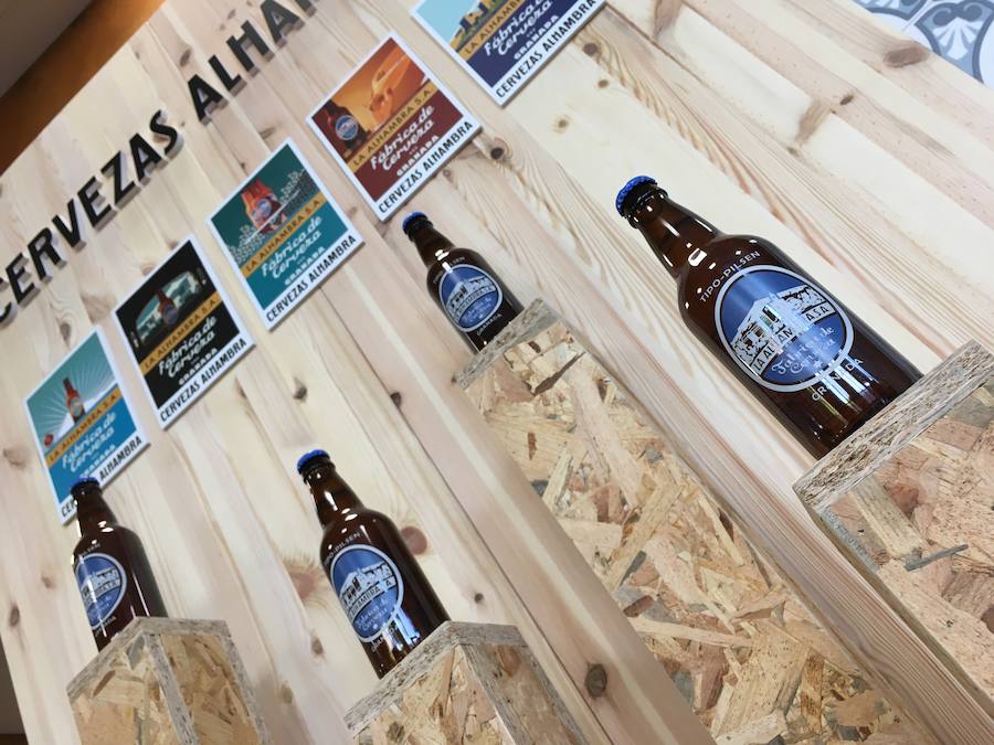Presentación de la edición limitada de la cerveza granadina