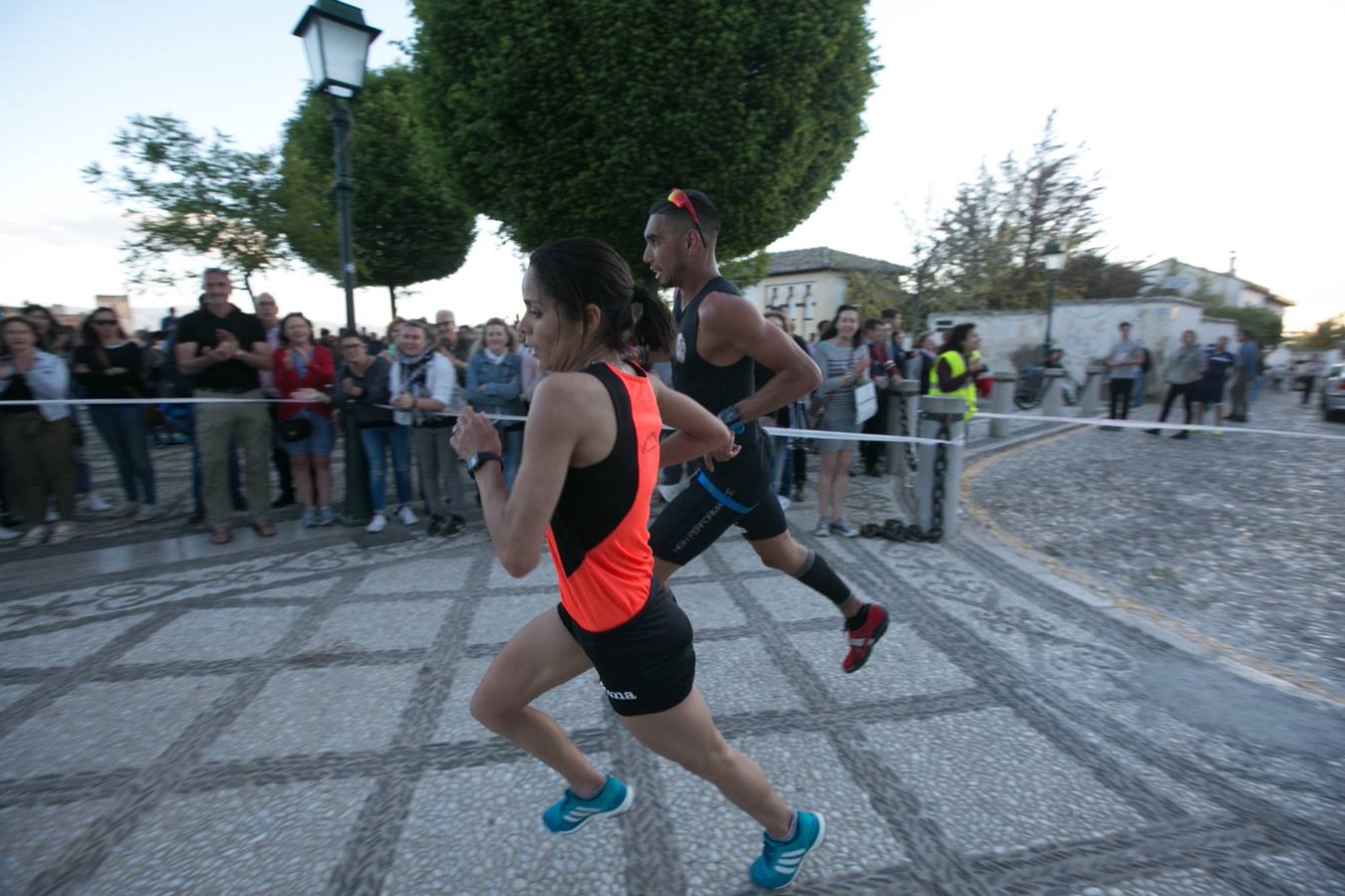 Aquí puedes ver unas maravillosas estampas de la carrera del pasado sábado en Granada