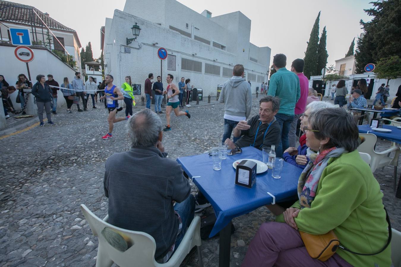 Aquí puedes ver unas maravillosas estampas de la carrera del pasado sábado en Granada