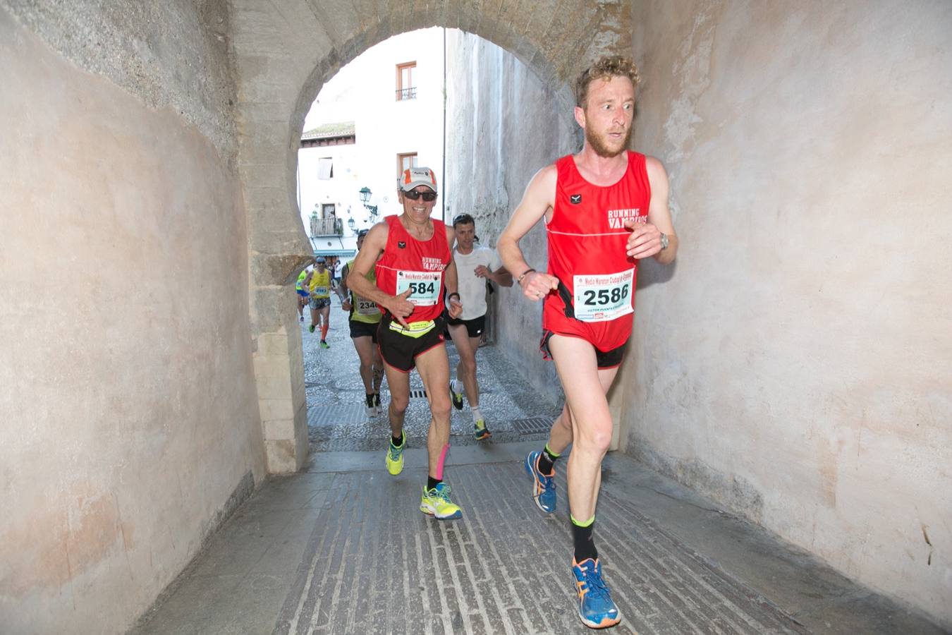 Aquí puedes ver unas maravillosas estampas de la carrera del pasado sábado en Granada