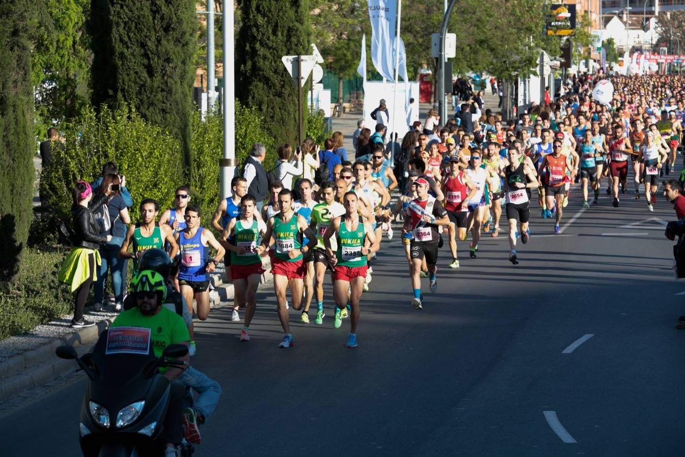 Aquí puedes ver unas maravillosas estampas de la carrera del pasado sábado en Granada