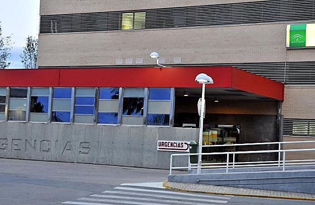 Urgencias del Hospital San Agustín de Linares, donde se vivieron momentos de tensión. 