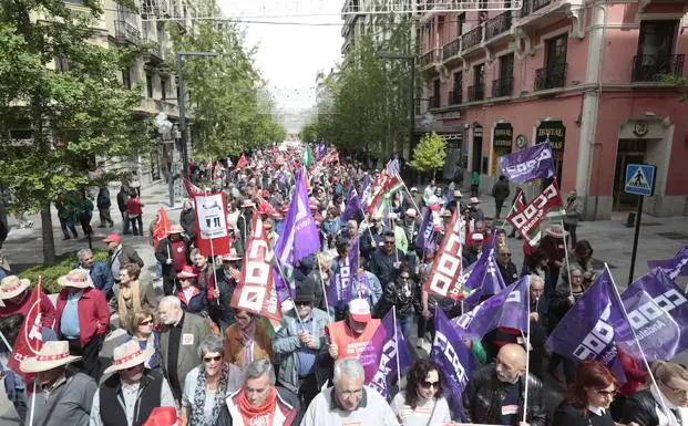 Granada reclama «mejor empleo y unas pensiones dignas»