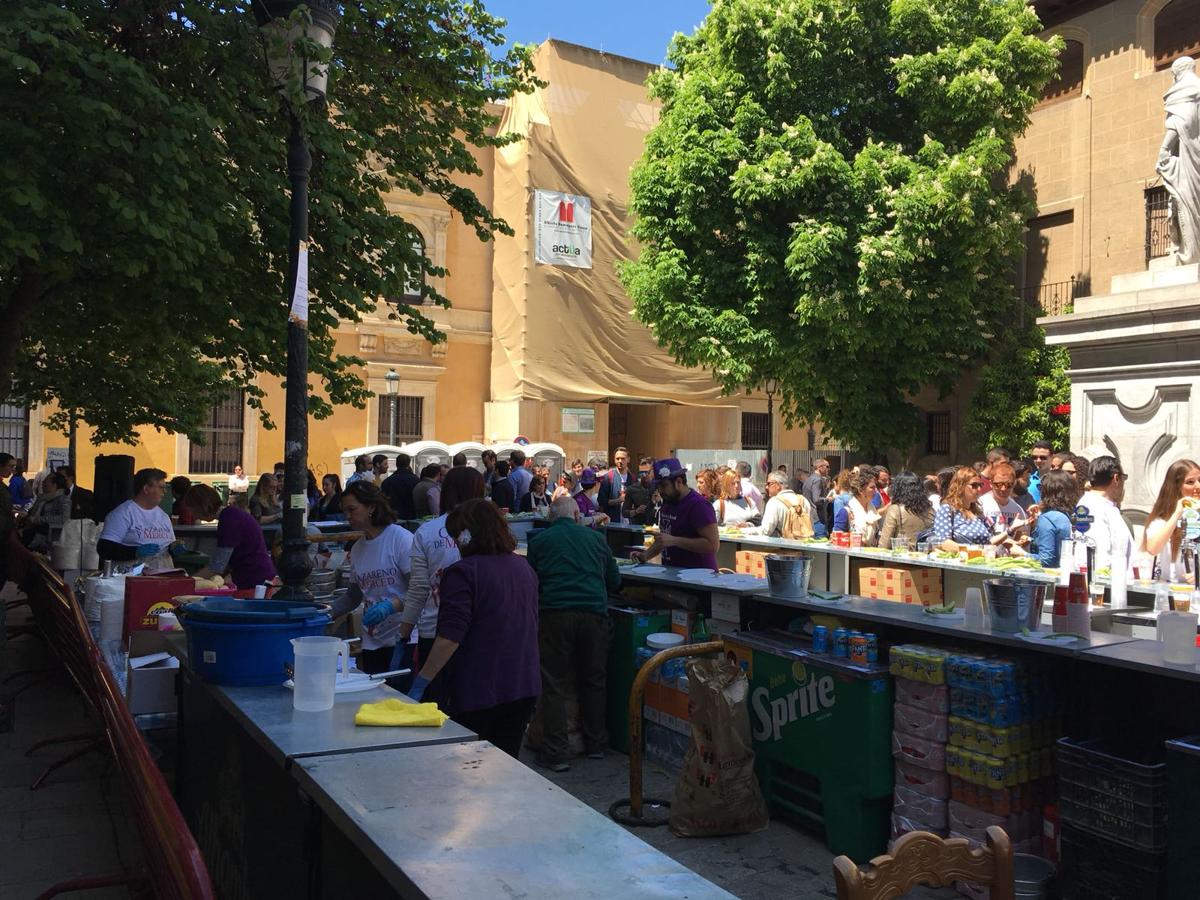 Ambiente en la Plaza de la Universidad