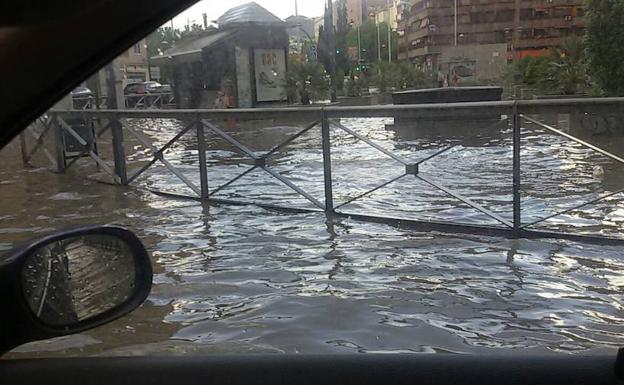 Imagen. El tremendo aspecto de Granada por la lluvia.