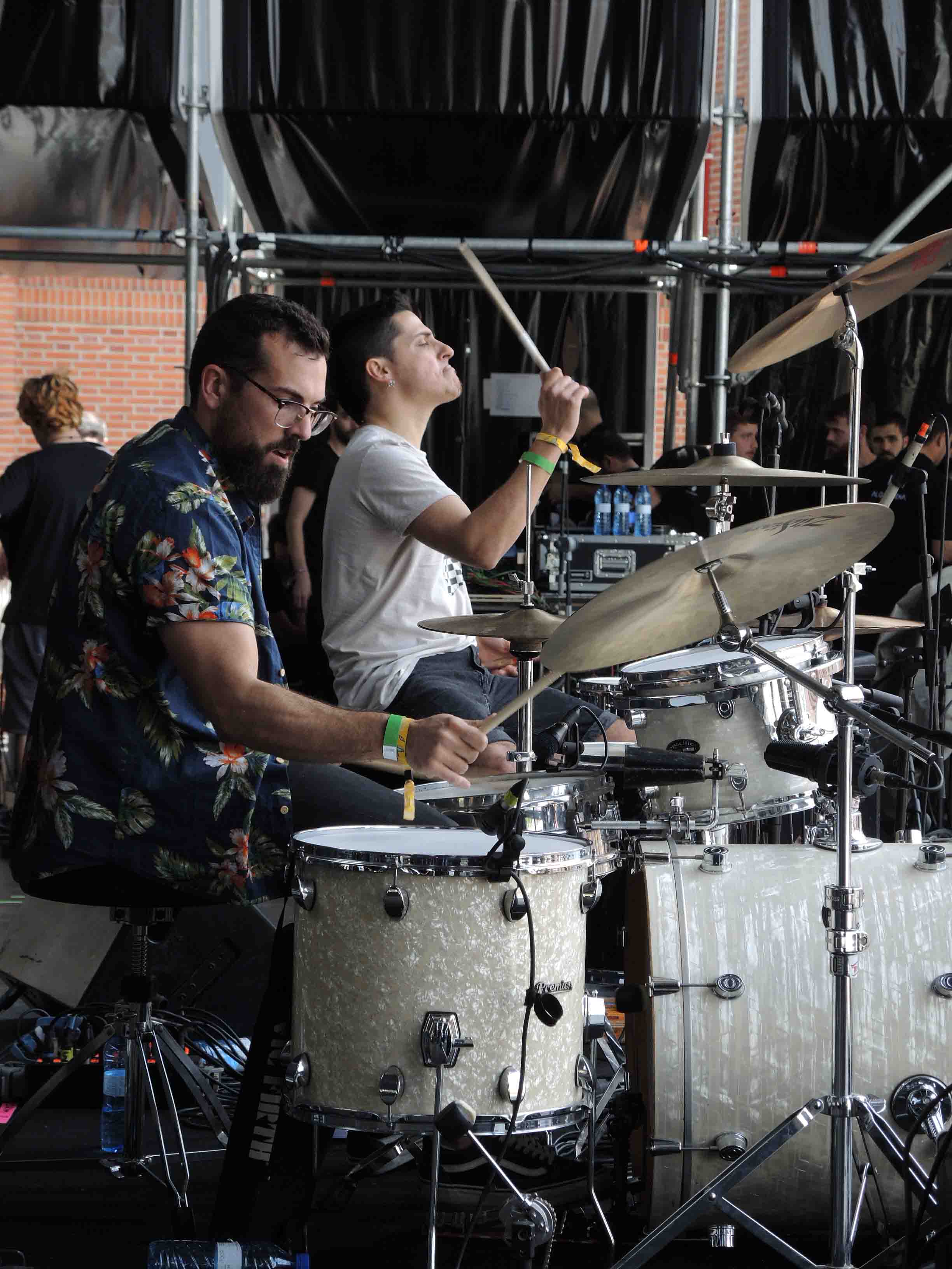 El festival llena la feria de muestras de Armilla