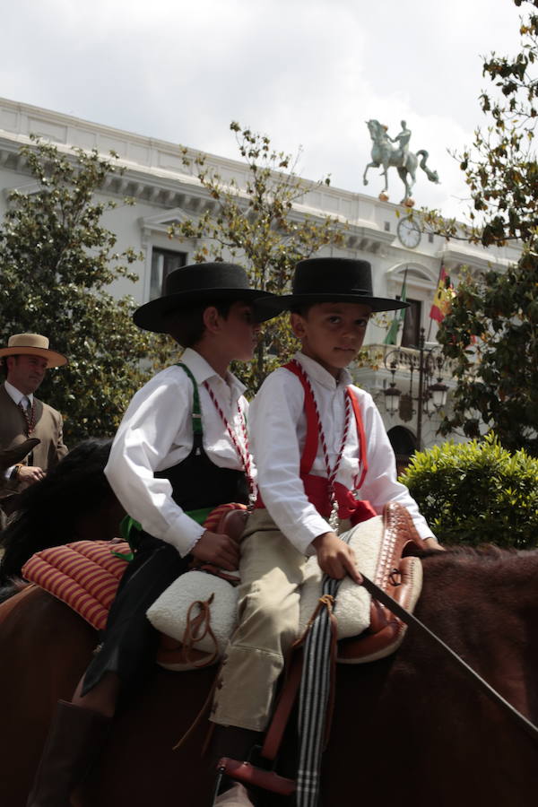 A las 11 se ha celebrado la tradicional misa de romeros en la iglesia de San Pedro