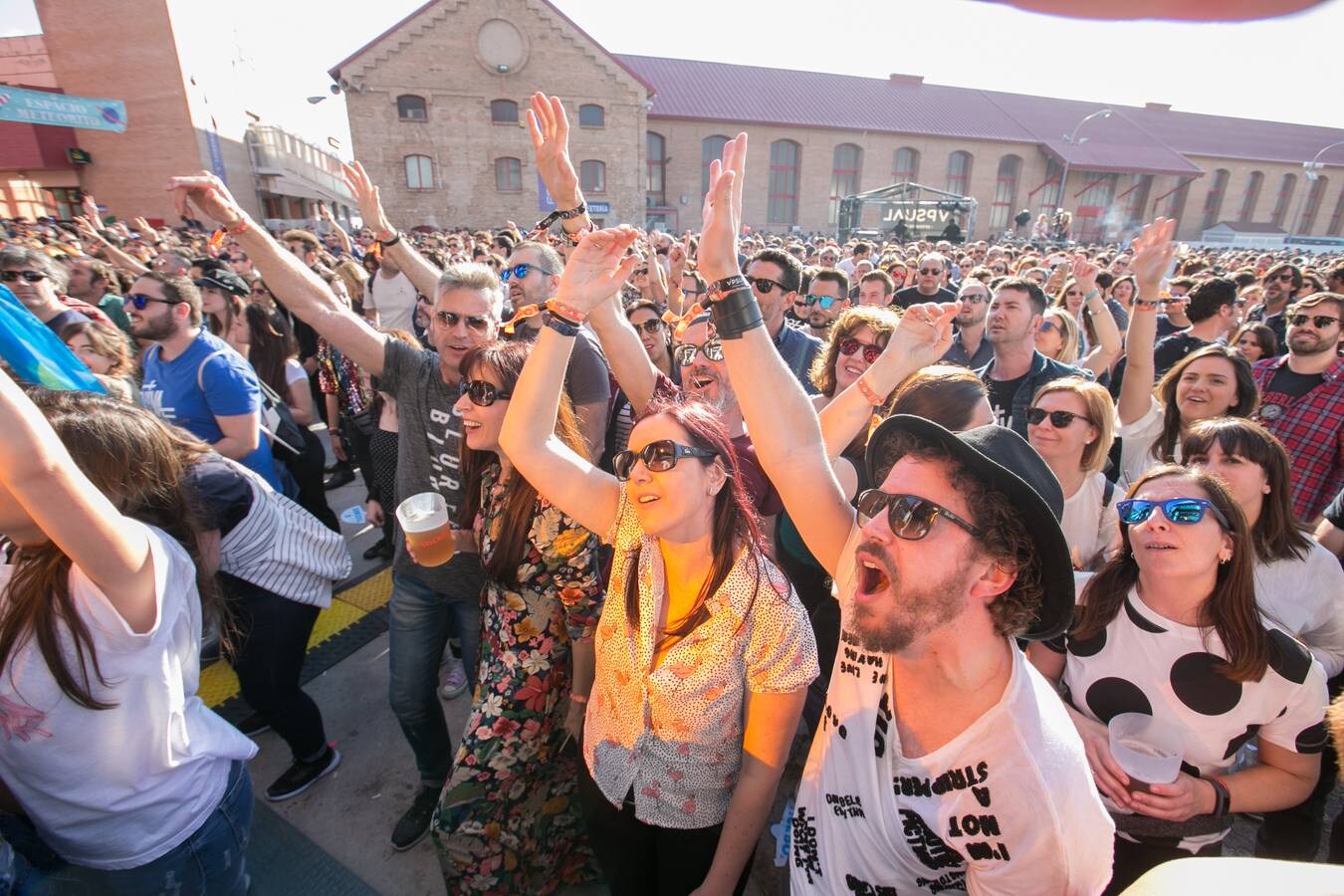 El festival llena la feria de muestras de Armilla