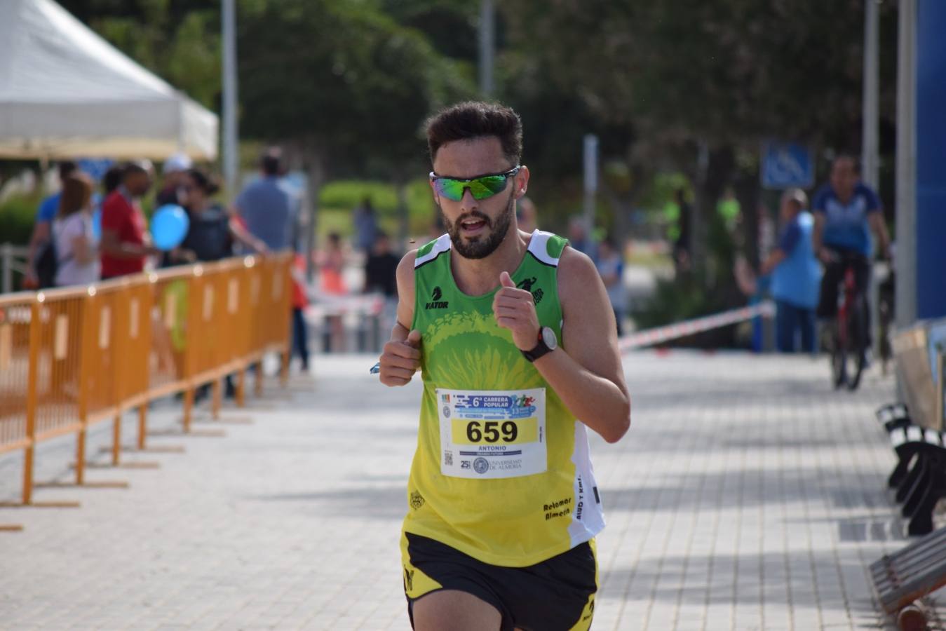 Extraordinario ambiente con motivo de la celebración de la sexta Carrera Popular