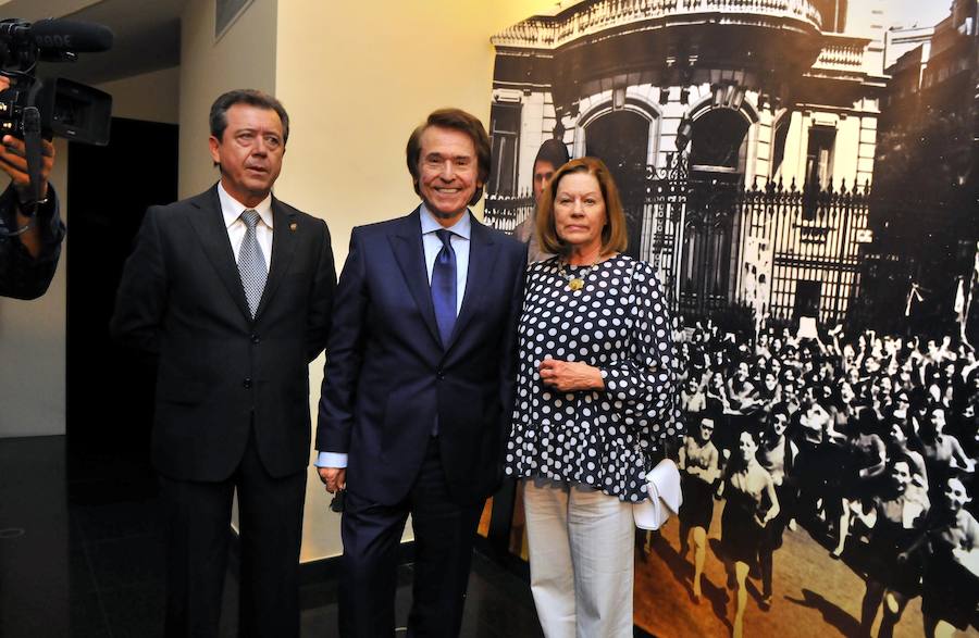 «Si es bonito vivir en Linares, más bonito es volver», ha dicho el artista, quien ha destacado su estrecha relación con la ciudad que lo vio nacer